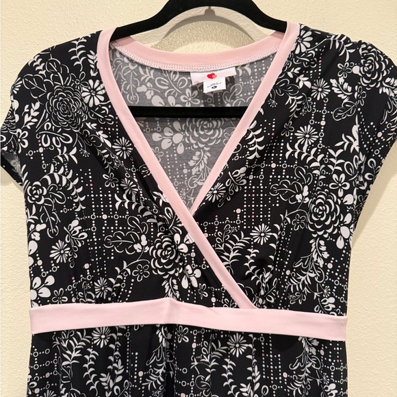 Two Hearts Maternity Black and White Floral Dress with Pink Trim - Picture 2 of 4